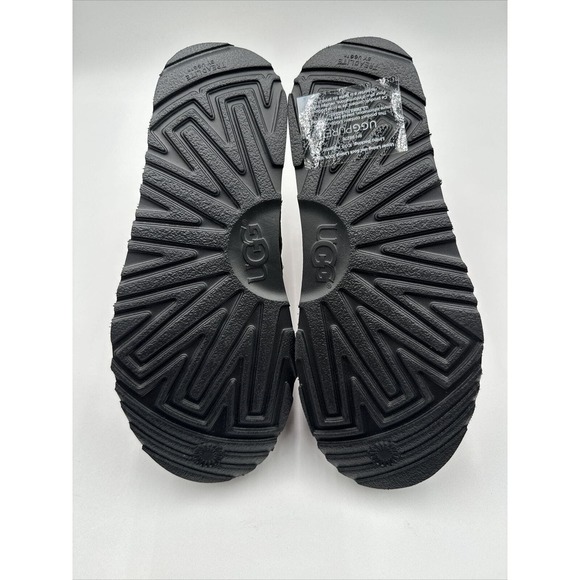 Disney Christmas 2025 Lil Rin Rin Plush Badge Red New